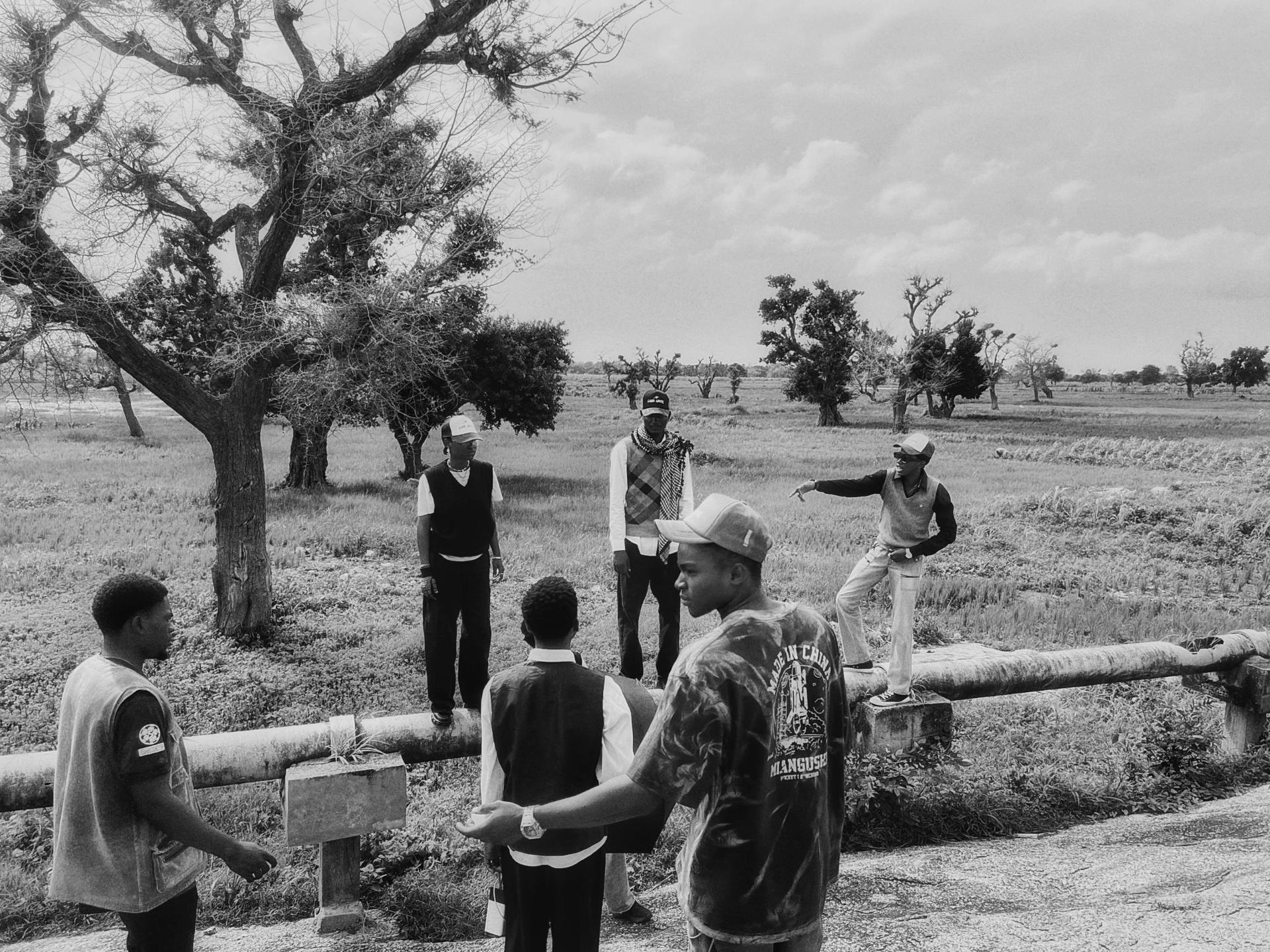 Logo designing, ads , modeling, marketing 